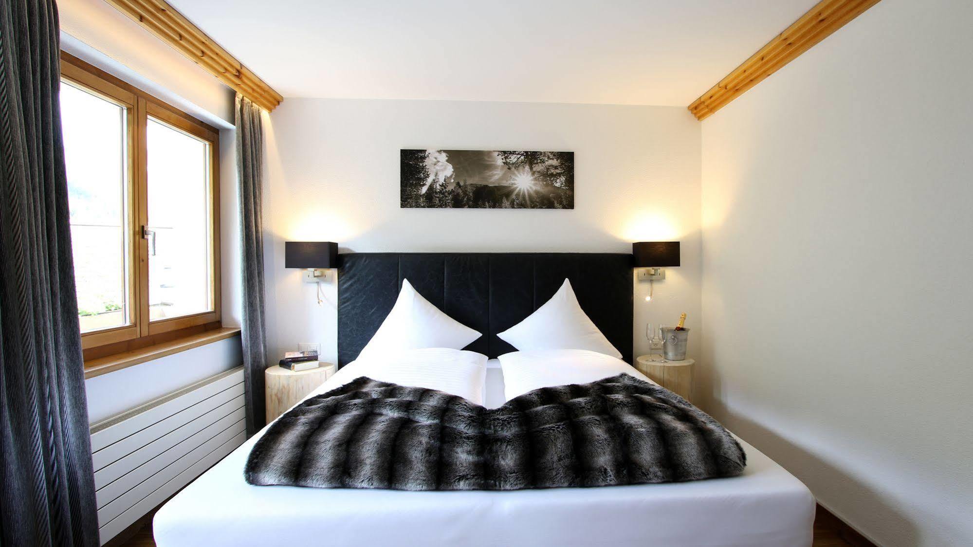 LARET private Boutique Hotel - Adults only Samnaun Extérieur photo