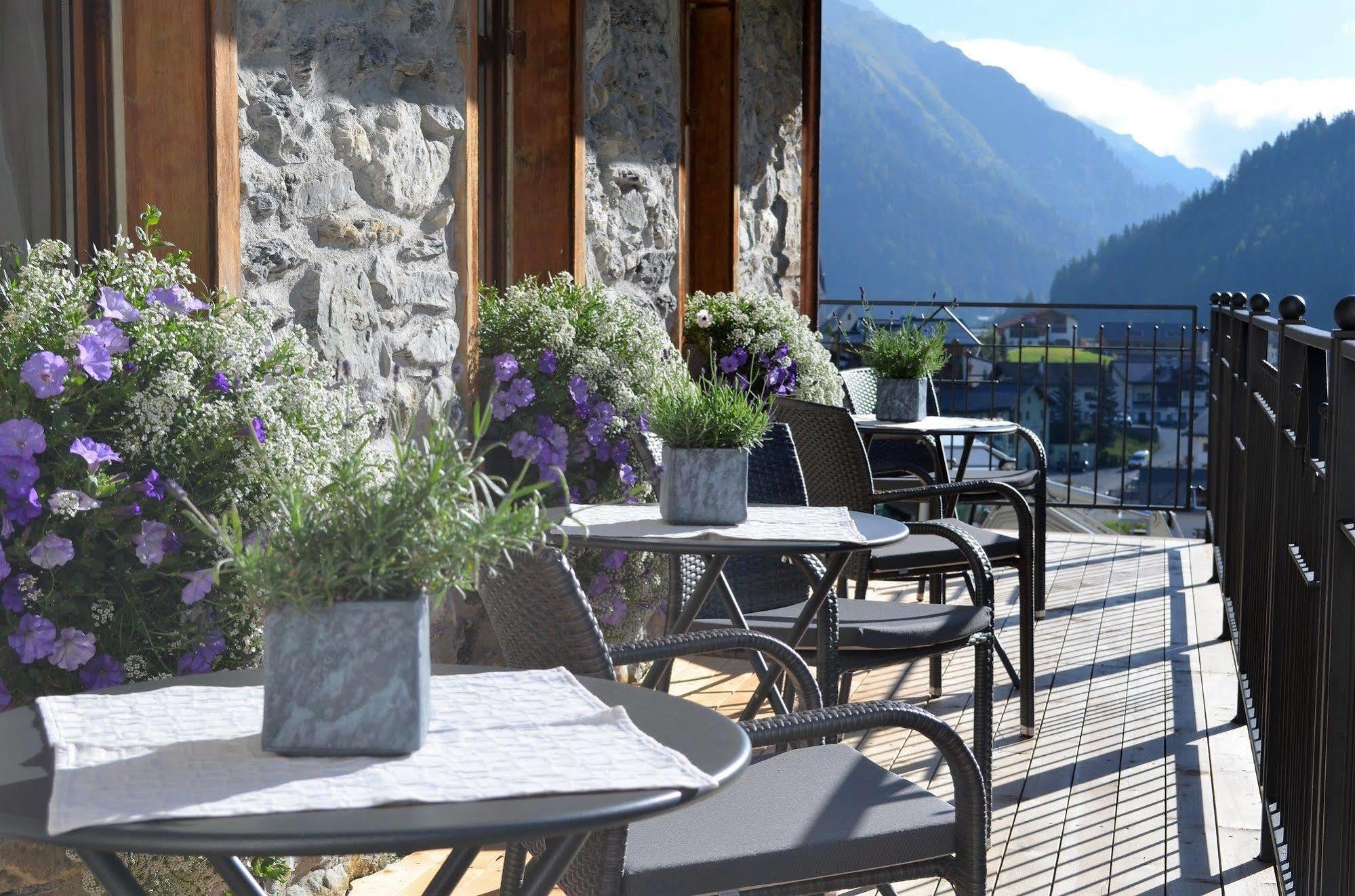 LARET private Boutique Hotel - Adults only Samnaun Extérieur photo